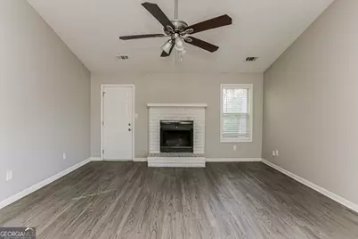 10442 Tara Pointe Drive, Jonesboro, GA 30238 - Photo 2