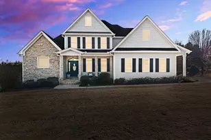 4542 Montclair Cir, Gainesville, GA 30506 - Photo 2