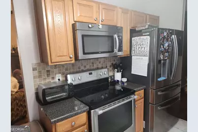 4645 Shannon Court, Union City, GA 30291 - Photo 8
