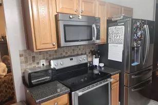4645 Shannon Ct, Union City, GA 30291 - Photo 8