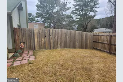 4645 Shannon Court, Union City, GA 30291 - Photo 6