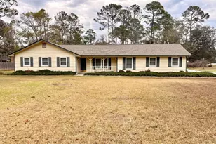 2611 Winnwood Cir, Valdosta, GA 31601 - Photo 2