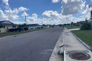 1202 Desert Hills Dr, Sun City Center, FL 33573 - Photo 4