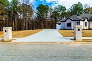 1590 Stacy Dr, Snellville, GA 30039 - Photo 8