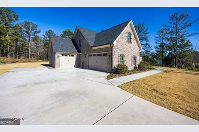 303 Tuxedo Circle, Forsyth, GA 31029 - Photo 34