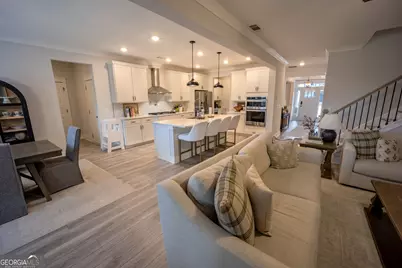 6833 Benjamin Drive, Flowery Branch, GA 30542 - Photo 12