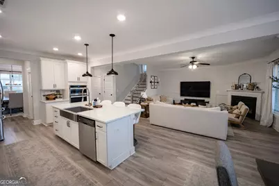 6833 Benjamin Drive, Flowery Branch, GA 30542 - Photo 10