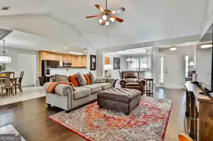 410 Autumn Creek, Senoia, GA 30276 - Photo 4