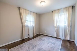 2439 Parkland Dr, Decatur, GA 30032 - Photo 12