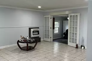 184 Fairview Dr, Fairburn, GA 30213 - Photo 4