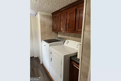 184 Fairview Drive, Fairburn, GA 30213 - Photo 8