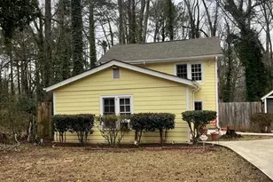 184 Fairview Dr, Fairburn, GA 30213 - Photo 2