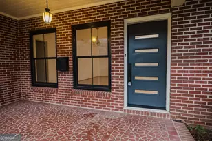 114 Stafford Ave, Barnesville, GA 30204 - Photo 2