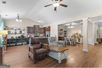 161 Laguna Way, Savannah, GA 31405 - Photo 14