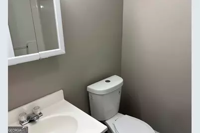 319 E Broadway Street, Griffin, GA 30223 - Photo 10