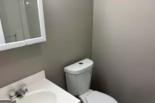 319 E Broadway St, Griffin, GA 30223 - Photo 10