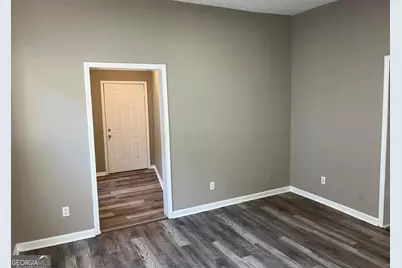 319 E Broadway Street, Griffin, GA 30223 - Photo 6