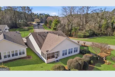 301 Singing Brook Lane, McDonough, GA 30253 - Photo 6