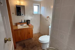 1541 Landings Cir, East Dublin, GA 31027 - Photo 8