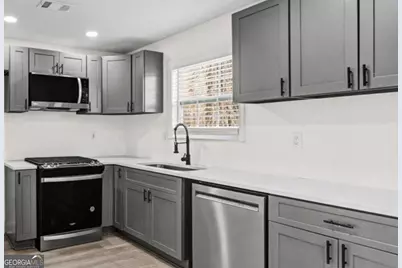 3475 Meadowlane Place SW, Atlanta, GA 30331 - Photo 4