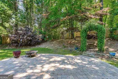 2152 Marne Glen NW, Kennesaw, GA 30152 - Photo 32