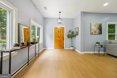 1382 Elizabeth Lane, East Point, GA 30344 - Photo 10