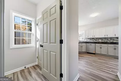 300 Emerald Way, Senoia, GA 30276 - Photo 8