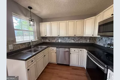 309 North Belmont Drive, Hinesville, GA 31313 - Photo 6