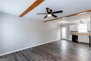 871 Tall Deer Dr, Fairburn, GA 30213 - Photo 8