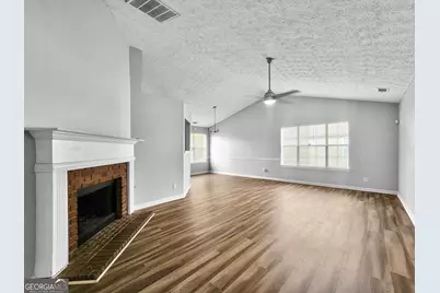 5855 Creekside Drive, Rex, GA 30273 - Photo 4