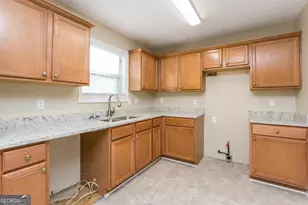 4352 Conley Landing, Conley, GA 30288 - Photo 4