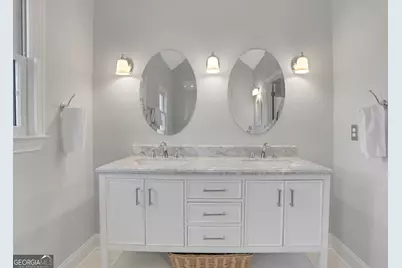 2405 Kimbrough Court, Sandy Springs, GA 30350 - Photo 28