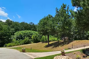 915 N Edgewater Trail, Toccoa, GA 30577 - Photo 1