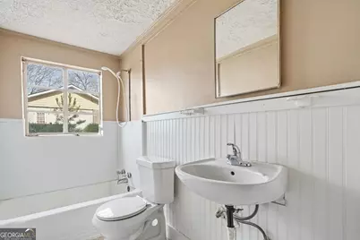 48 Horton Street, Winder, GA 30680 - Photo 8