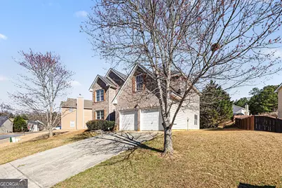 1020 Buckingham Terrace, Fairburn, GA 30213 - Photo 2