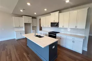 219 Willow St, Canton, GA 30114 - Photo 4