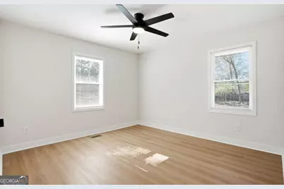 127 Perry Street, Loganville, GA 30052 - Photo 16