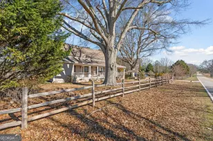 333 Davis Rd, Carrollton, GA 30116 - Photo 4