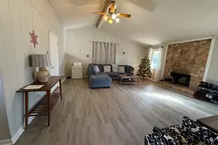 102 Hemlock St, Warner Robins, GA 31093 - Photo 28