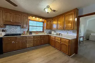 102 Hemlock St, Warner Robins, GA 31093 - Photo 8