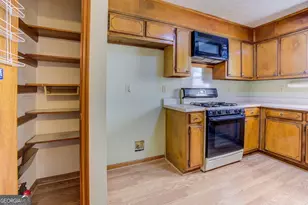 290 Lori Ln, Riverdale, GA 30296 - Photo 18