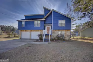 290 Lori Ln, Riverdale, GA 30296 - Photo 1