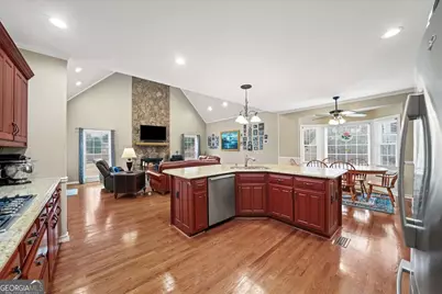 10635 Stonefield Landing, Johns Creek, GA 30097 - Photo 16