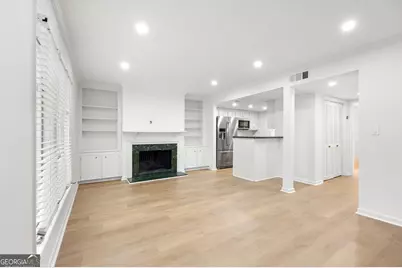 22 Ivy Parkway NE, Atlanta, GA 30342 - Photo 6