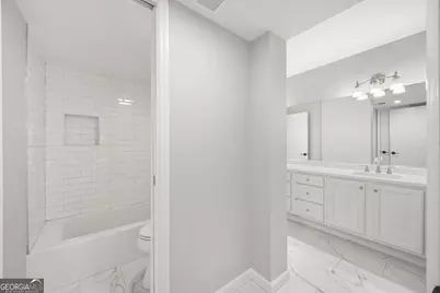 22 Ivy Parkway NE, Atlanta, GA 30342 - Photo 24