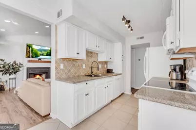 720 Glenleaf Drive, Peachtree Corners, GA 30092 - Photo 10