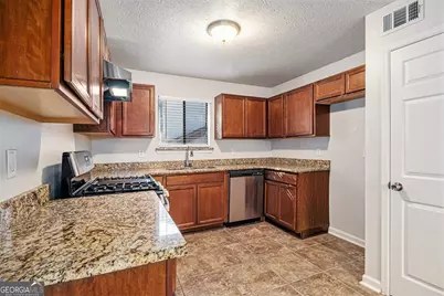 1169 Oaks Place, Stone Mountain, GA 30083 - Photo 18