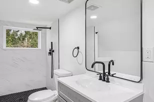 1956 Washington Rd, Atlanta, GA 30344 - Photo 32