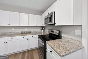 187 Old Timber Rd, Lawrenceville, GA 30046 - Photo 8