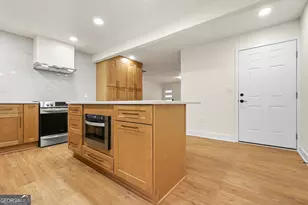 2744 Marco Dr NW, Atlanta, GA 30318 - Photo 10